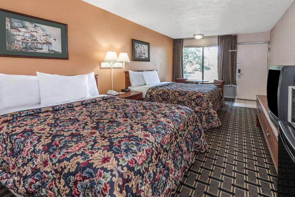 Quality Inn Джорджтаун Экстерьер фото