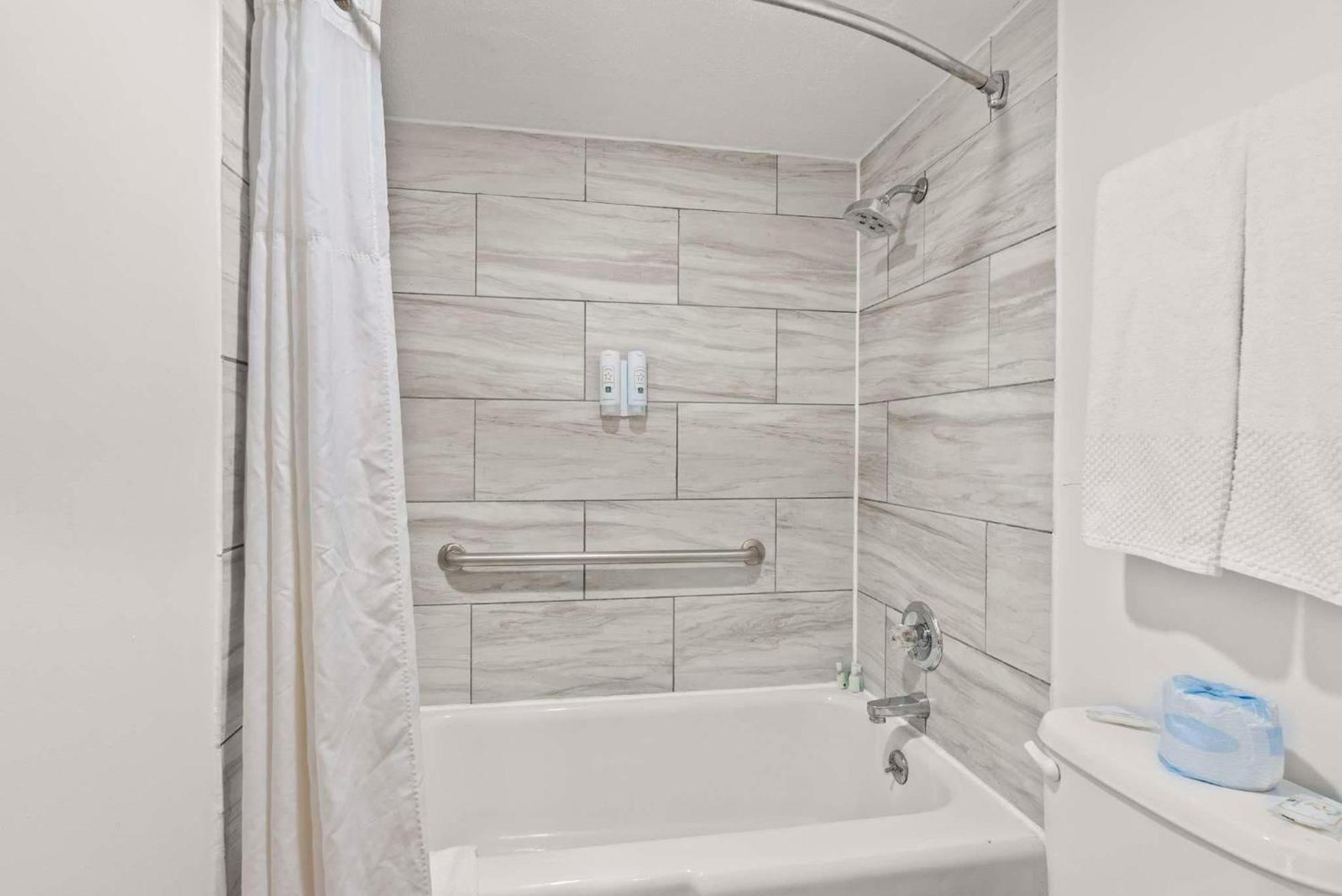 Quality Inn Джорджтаун Экстерьер фото