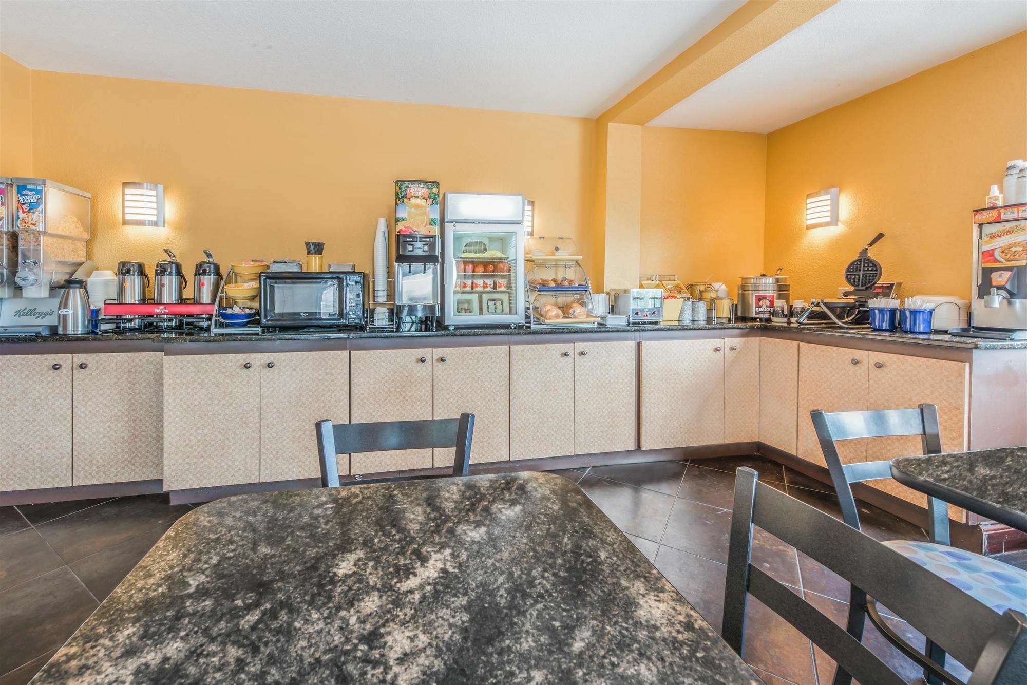 Quality Inn Джорджтаун Экстерьер фото